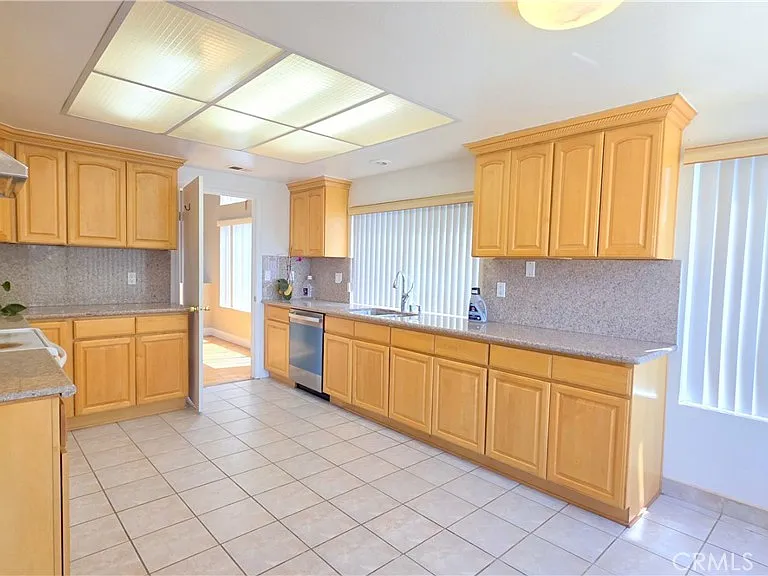 21355 Chirping Sparrow Rd — Photo 6