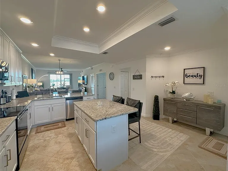 14040 Heritage Landing Blvd #116 — Photo 5
