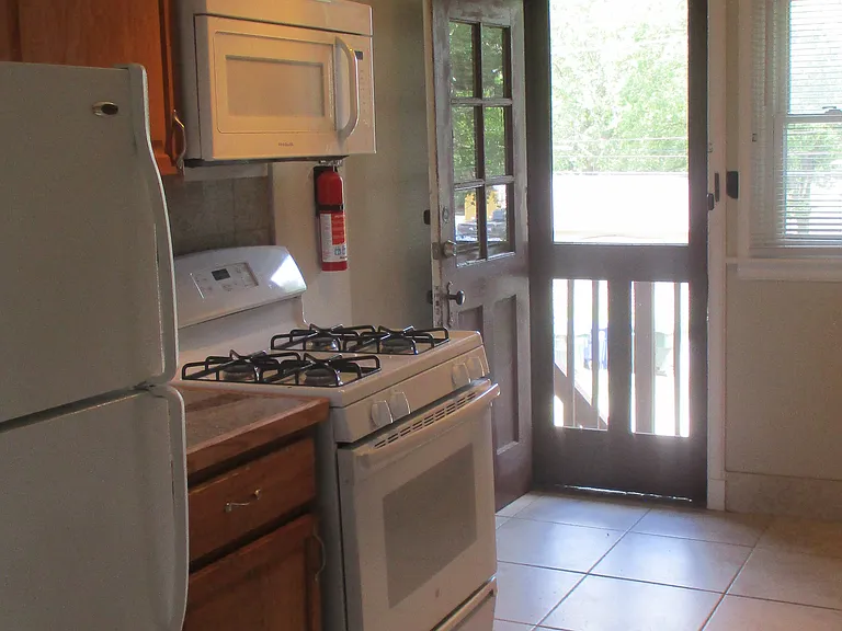 1528 Northwest Blvd #C — Photo 4