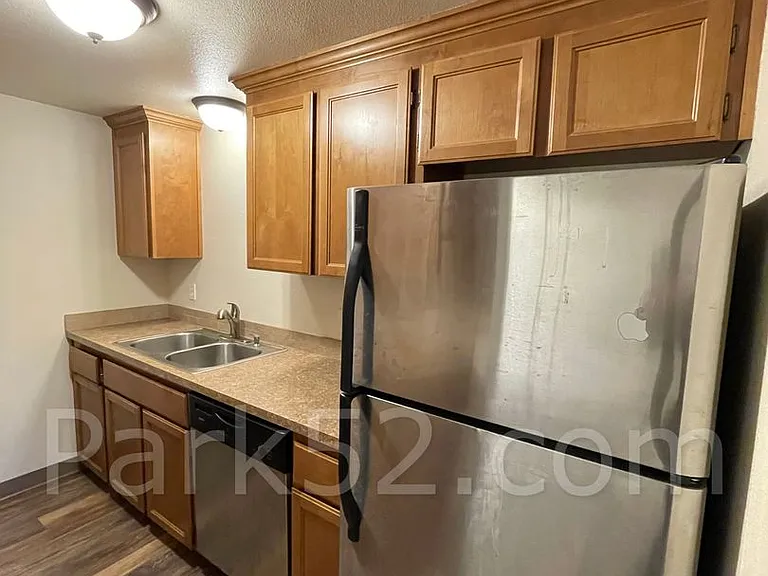 401 North M St #C — Photo 8