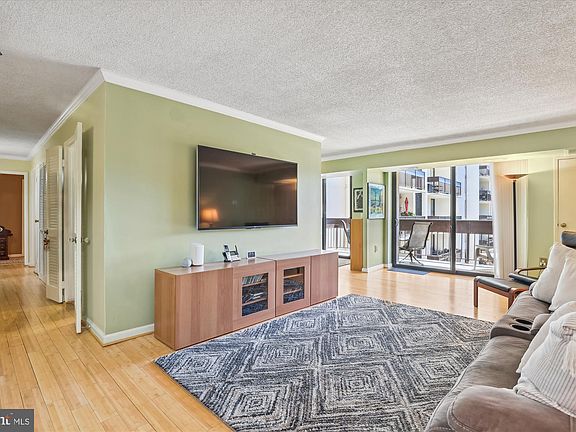 5th image of 5300 Holmes Run Pkwy APT 401
