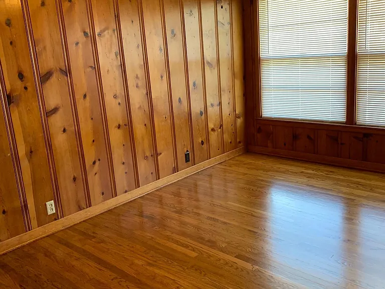 Bedroom/office