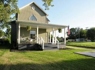615 E 2nd St, Logan, OH 43138