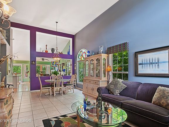 4th image of 1140 Hillside Ave