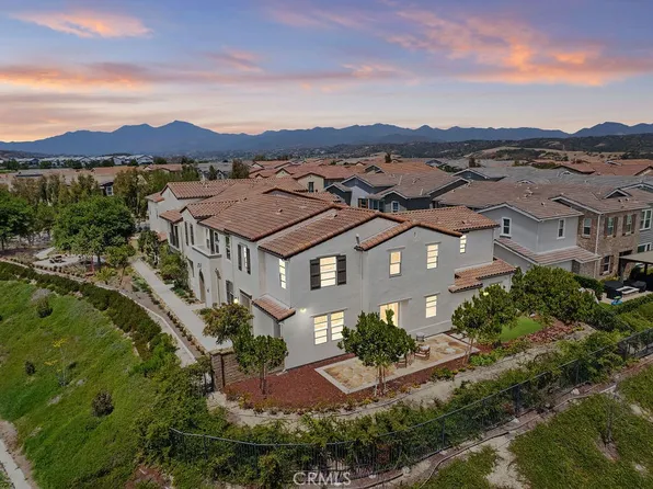 10 Jaripol Cir, Mission Viejo, CA 92694