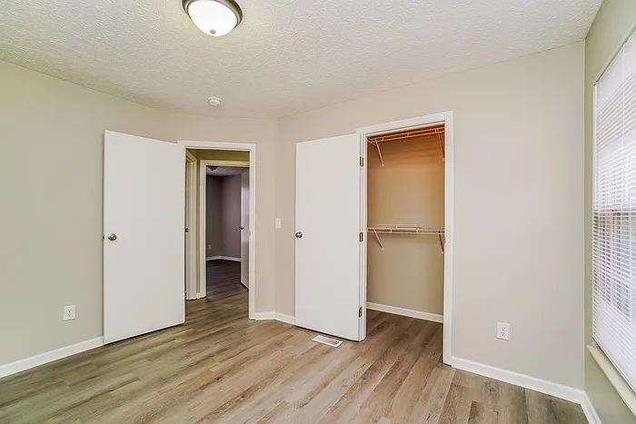 1486 Tall Meadows Dr — Photo 8