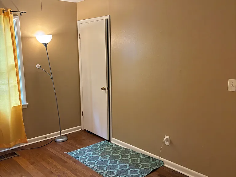 Hall Ave — Photo 11