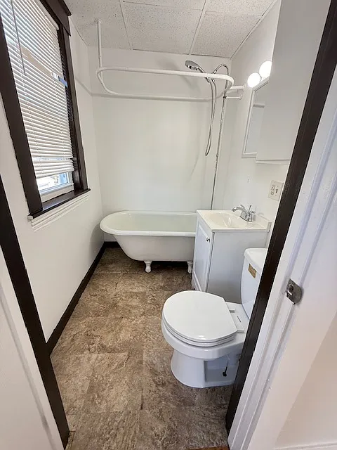 1 bed, 650 sqft, $1,700 — Photo 3