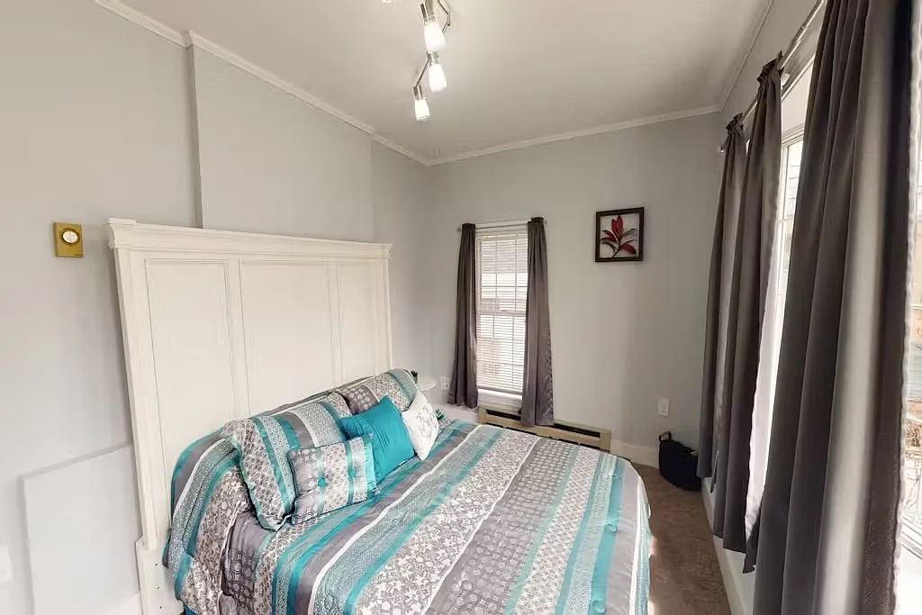 23 Mechanic Street Apt. 2 Upper — Photo 4