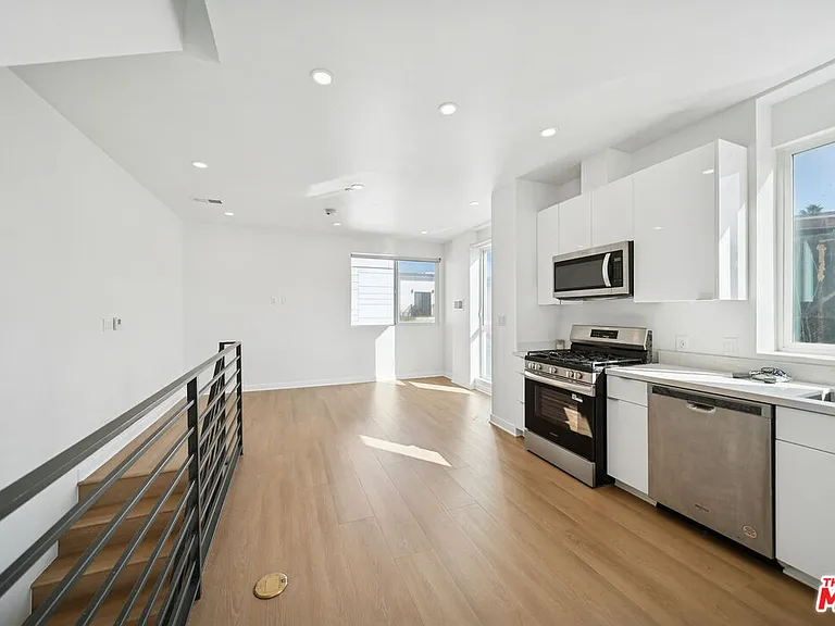 4523 Saint Elmo Dr #1/2 — Photo 16