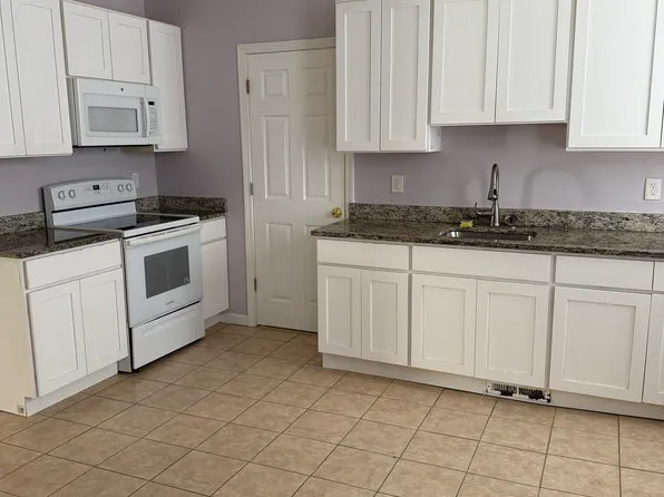 152 Scott St, Naugatuck, CT 06770