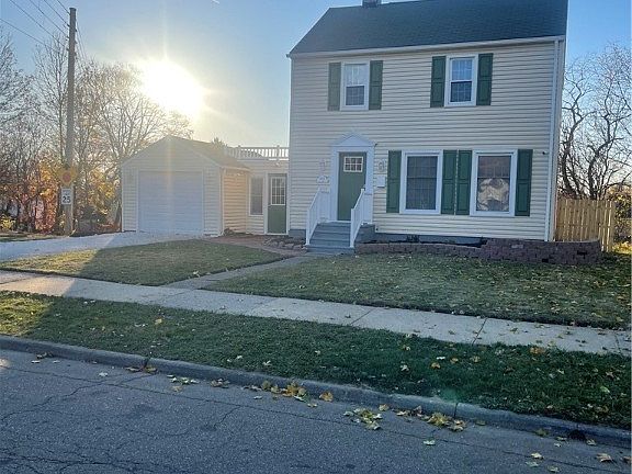 5th image of 1058 Greenwood Ave