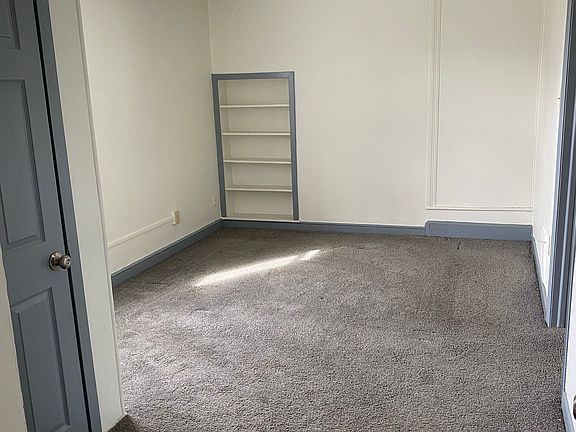 5th image of 1184 E Main St Unit C