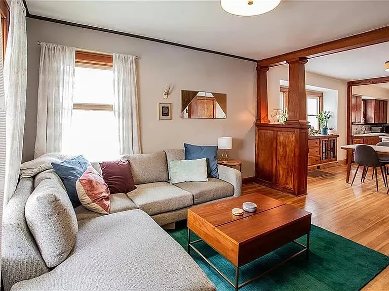340 N Brighton Ave — Photo 3