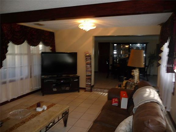 4th image of 7991 12th St N