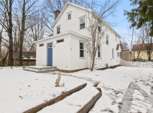 301 Lynn Dr, Rochester, NY 14622