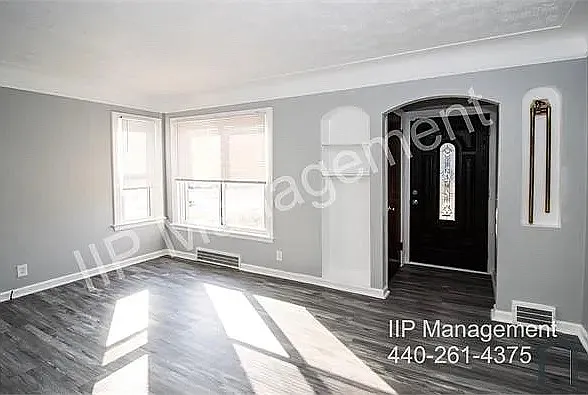 11915 E Granger Rd — Photo 3