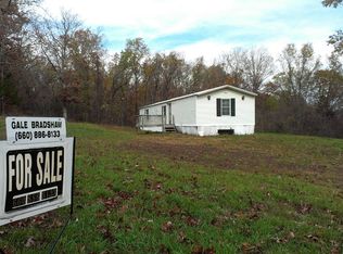 25530 Quail Run Rd, Warsaw, MO 65355