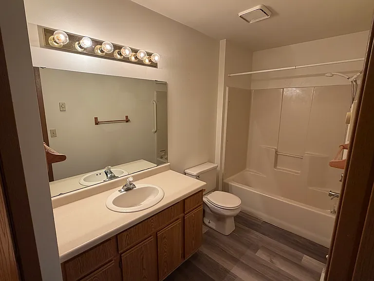 131 Elm St #1 — Photo 8