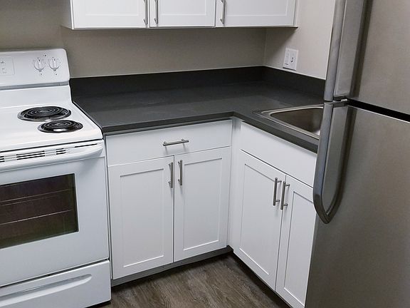 3rd image of 1960 N Clarkson St #11634640
