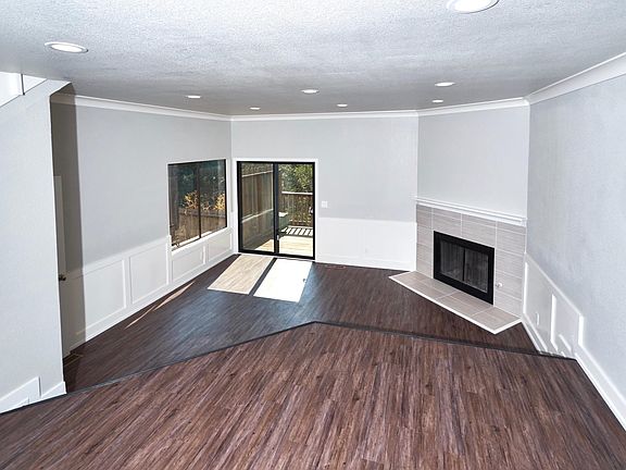 2nd image of 5054 Wilder Dr APT A