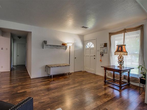 5th image of 3701 Statler Dr
