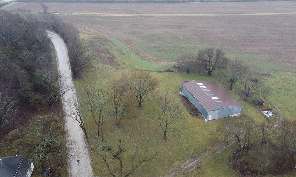 2nd image of 21844 Umphrey Rd
