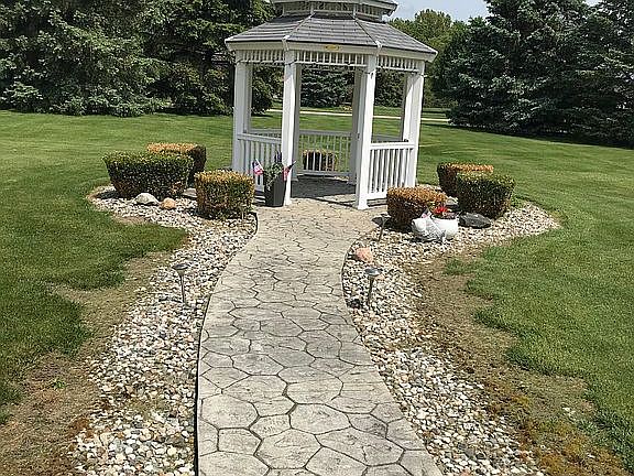 2nd image of 22533 Vineyard Cir