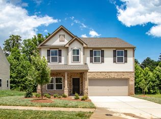 4045 Medina Ct, Pfafftown, NC 27040