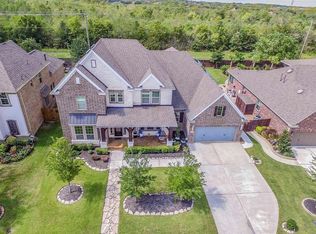 1034 Bolivar Point Ln, Friendswood, TX 77546