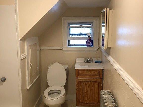 4th image of 15 Melville St #1
