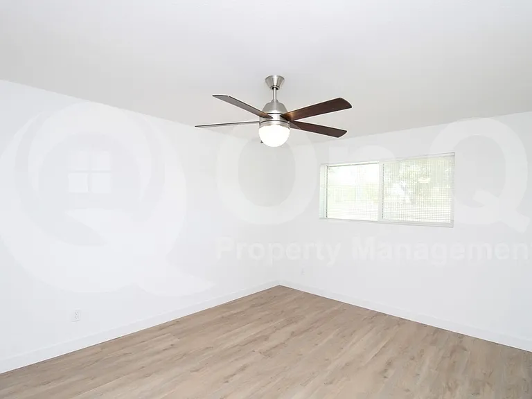 10312 E Cactus Rd — Photo 12
