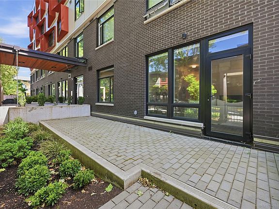 2nd image of 629 Speed Ave #101