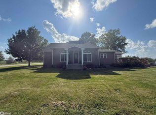 17598 472nd St, Mystic, IA 52574