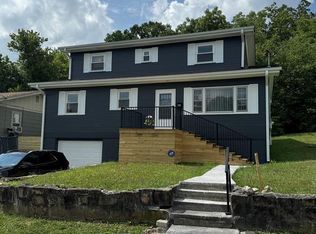 204 6th St, Beckley, WV 25801