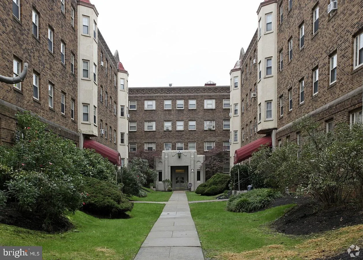1 bed, 800 sqft, $1,295 — Photo 1