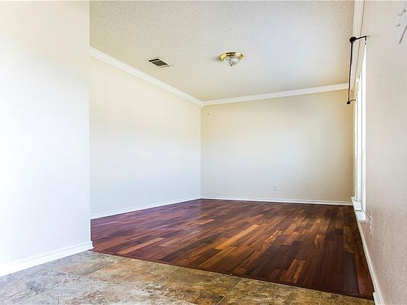 4th image of 1538 Aberdeen Dr