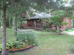 1532 150th Ave, Dundee, IA 52038