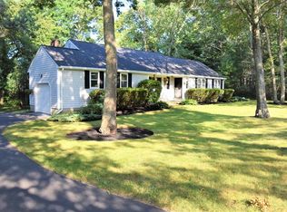 8 Jaye St, Plymouth, MA 02360