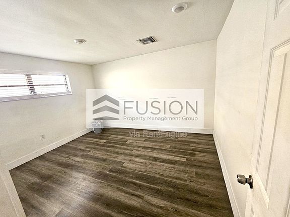 2nd image of 1730 Acapulco Dr #1