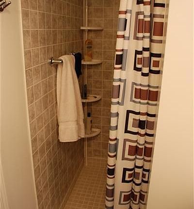 4th image of 564 Saint Leger Ave