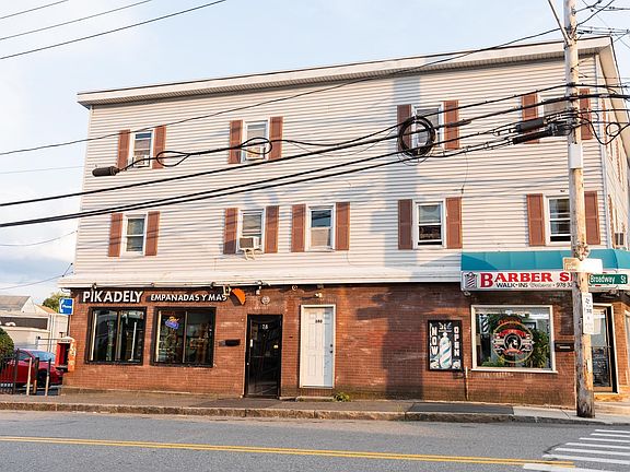 2nd image of 52 Willie St