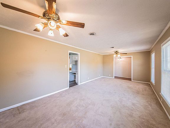 5th image of 115 Post Oak Trl