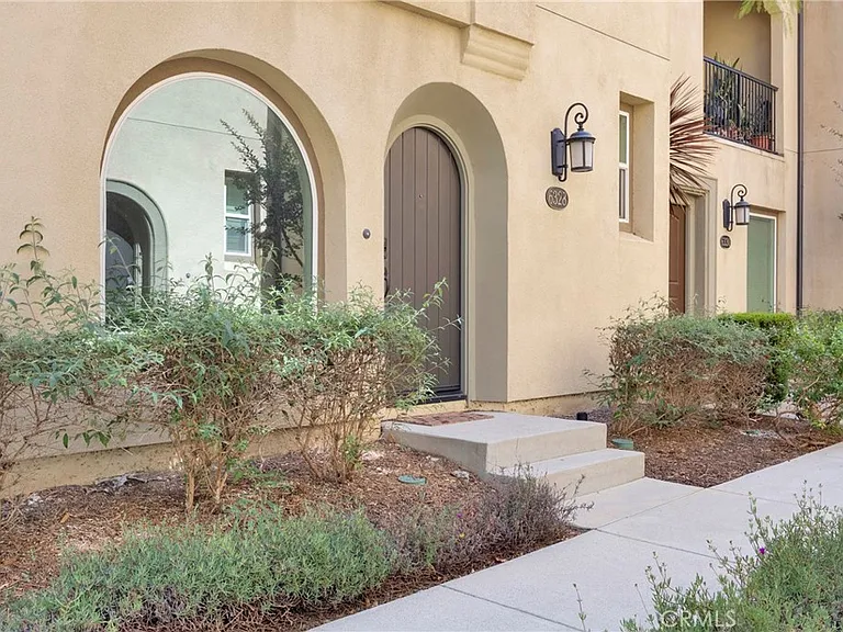 6328 Pacific Way — Photo 3
