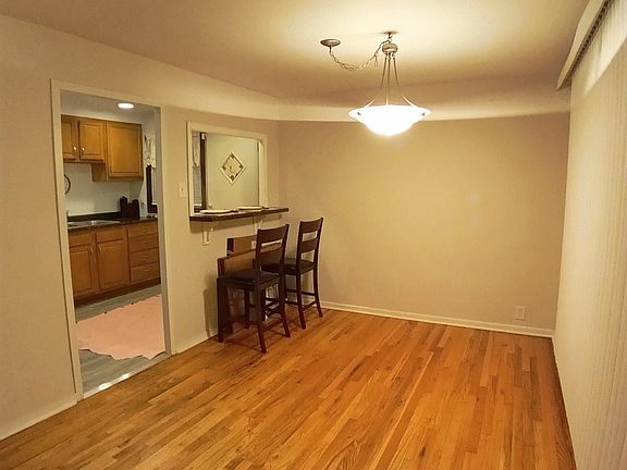 5th image of 41 Indianwood Blvd #41