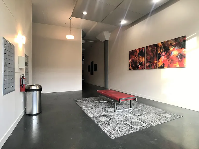 Central Park Lofts — Photo 13