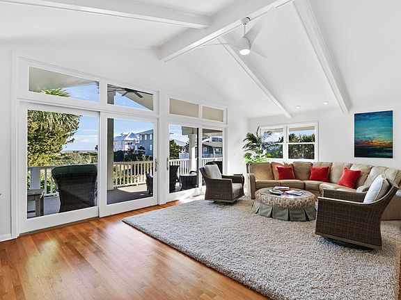 3rd image of 2 Sand Dollar Ln