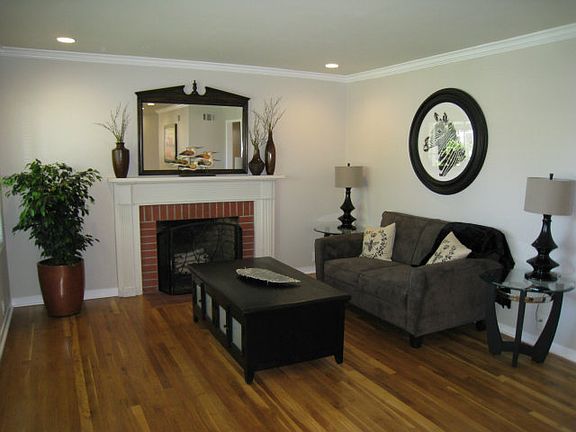 2nd image of 951 Elizabeth Dr