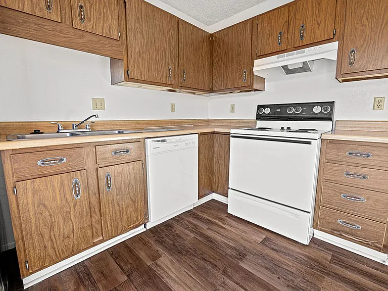 Yampa Townhomes — Photo 13