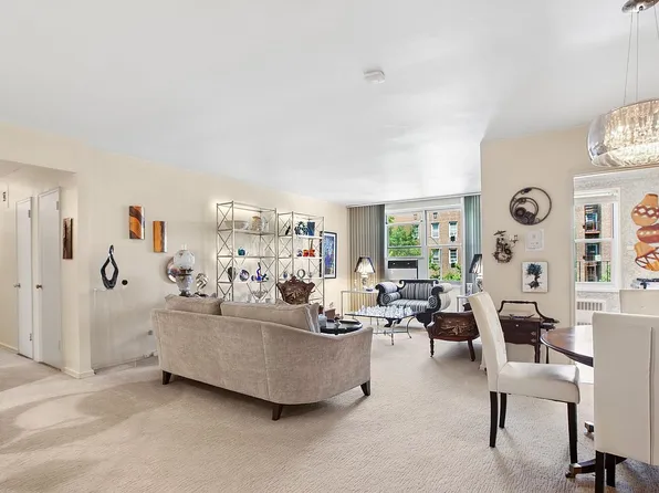 112-20 72nd Dr APT C27, Forest Hills, NY 11375